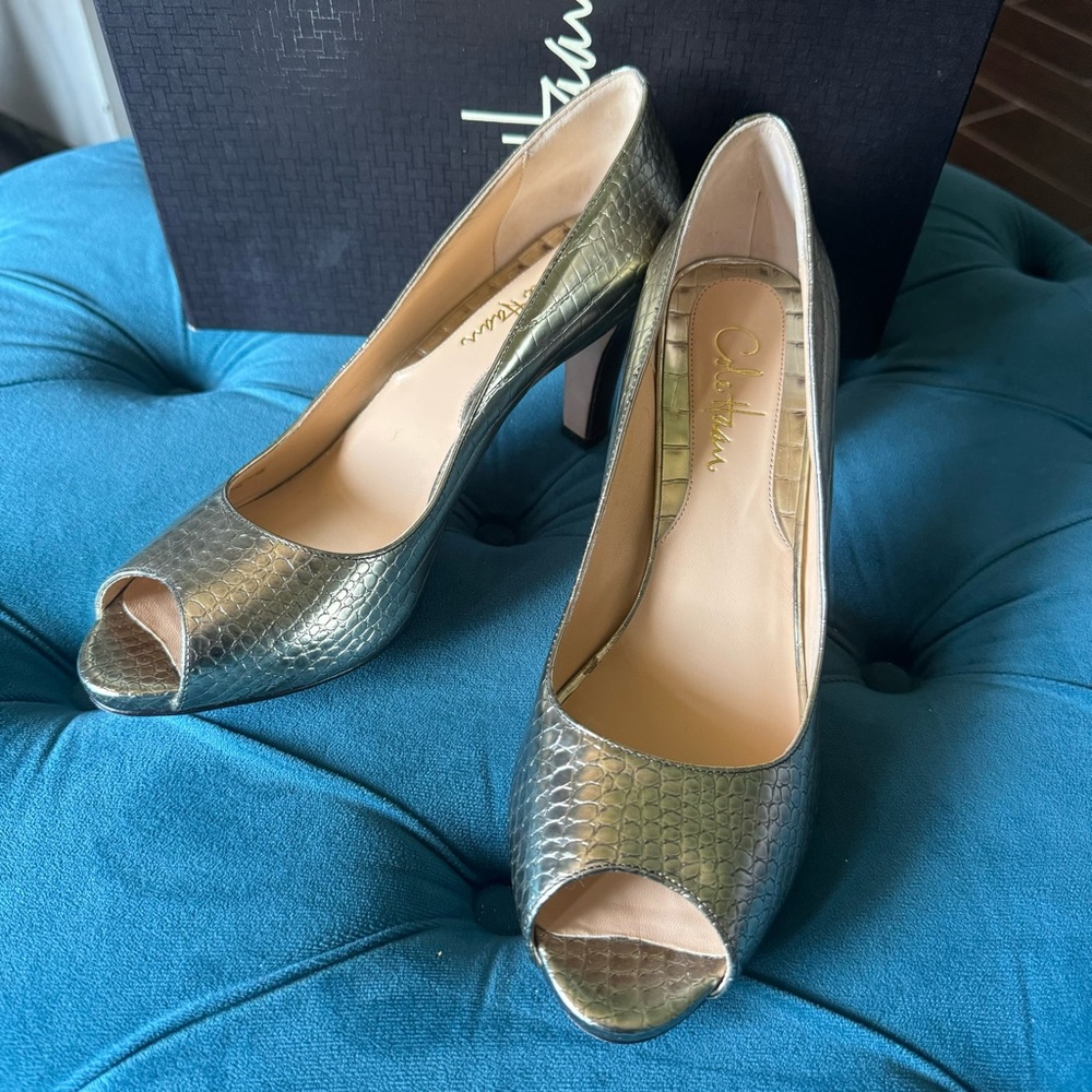 Cole Haan Margo OT Pump Gunmetal Crocodile Peep Toe Heel